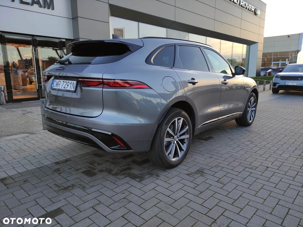 Jaguar F-Pace - 9