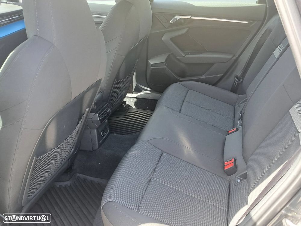 Audi A3 Sportback 35 TDI S line S tronic - 9