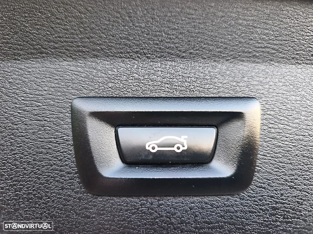 BMW X1 16 d sDrive xLine - 16
