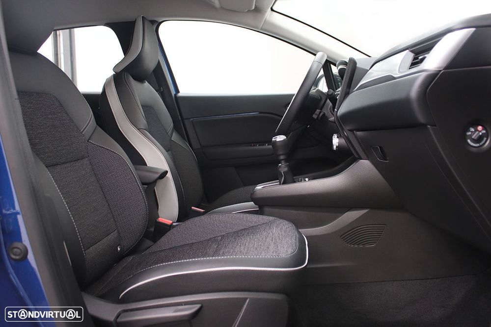 Renault Captur 1.0 TCe Techno Bi-Fuel - 23