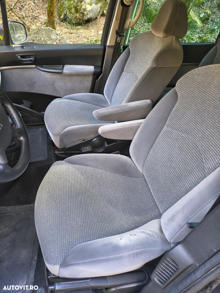 Peugeot 807 - 13