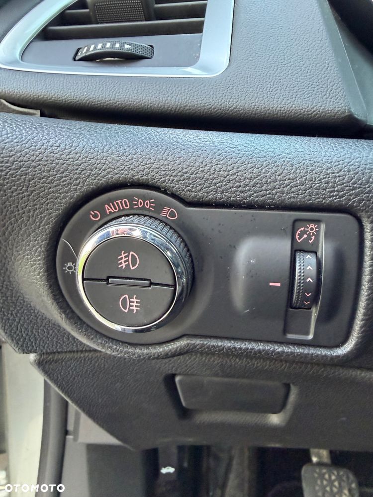 Opel Astra 1.7 CDTI DPF Exklusiv - 21