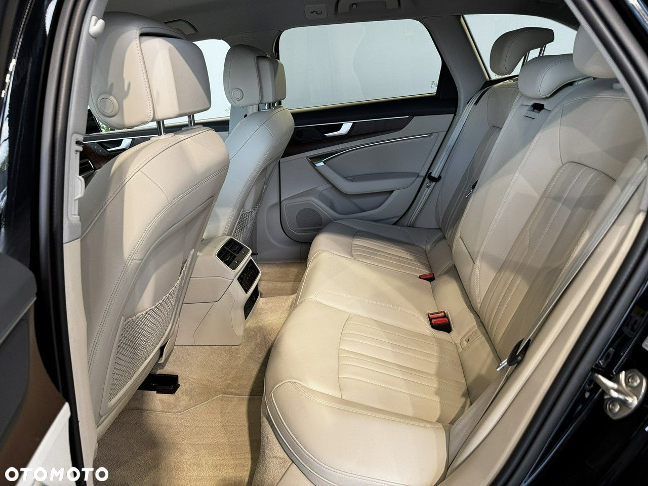Audi A6 - 13