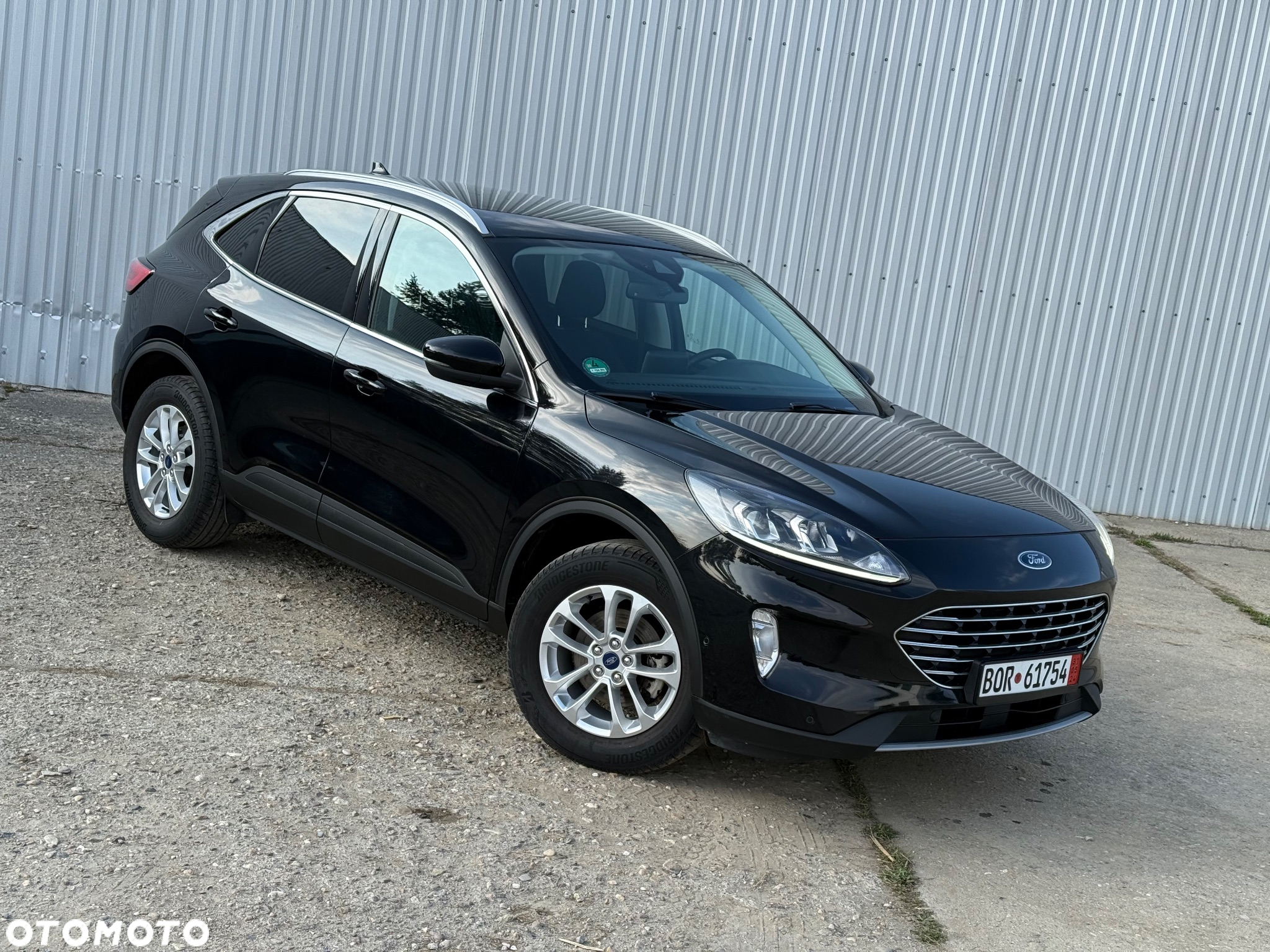 Ford Kuga 2.0 EcoBlue Hybrid TITANIUM X - 2