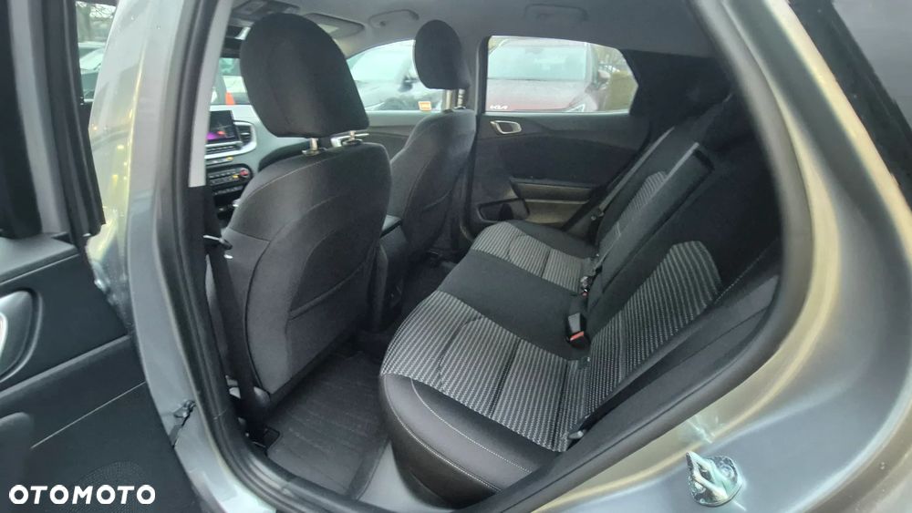 Kia XCeed 1.6 T-GDI M DCT - 12