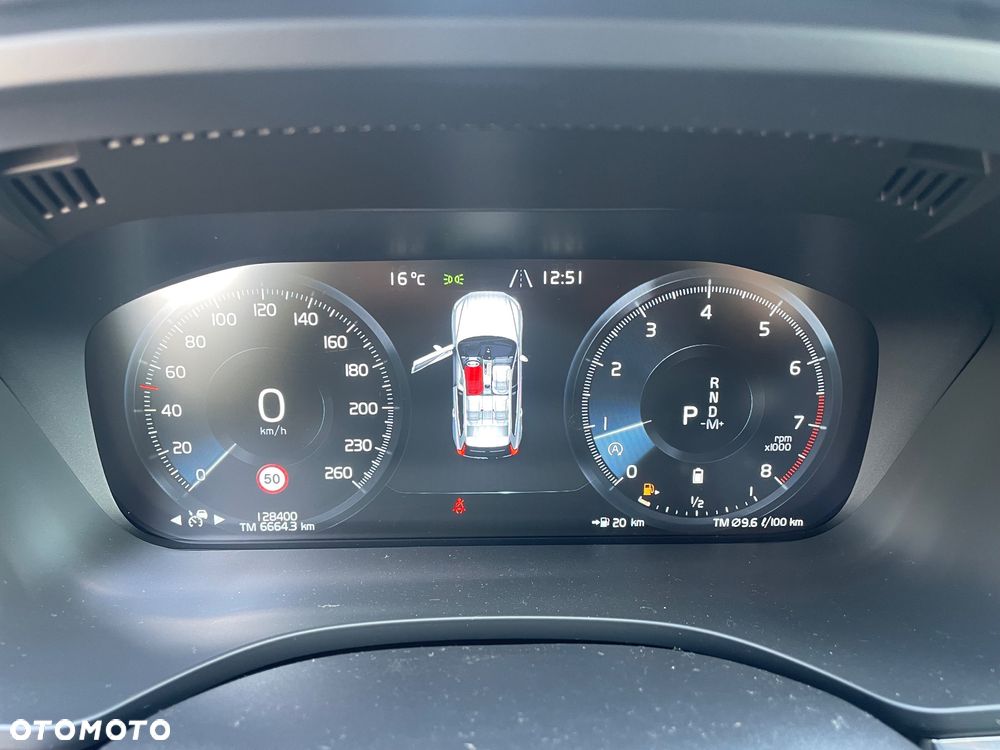 Volvo XC 60 B5 B Momentum Pro - 15