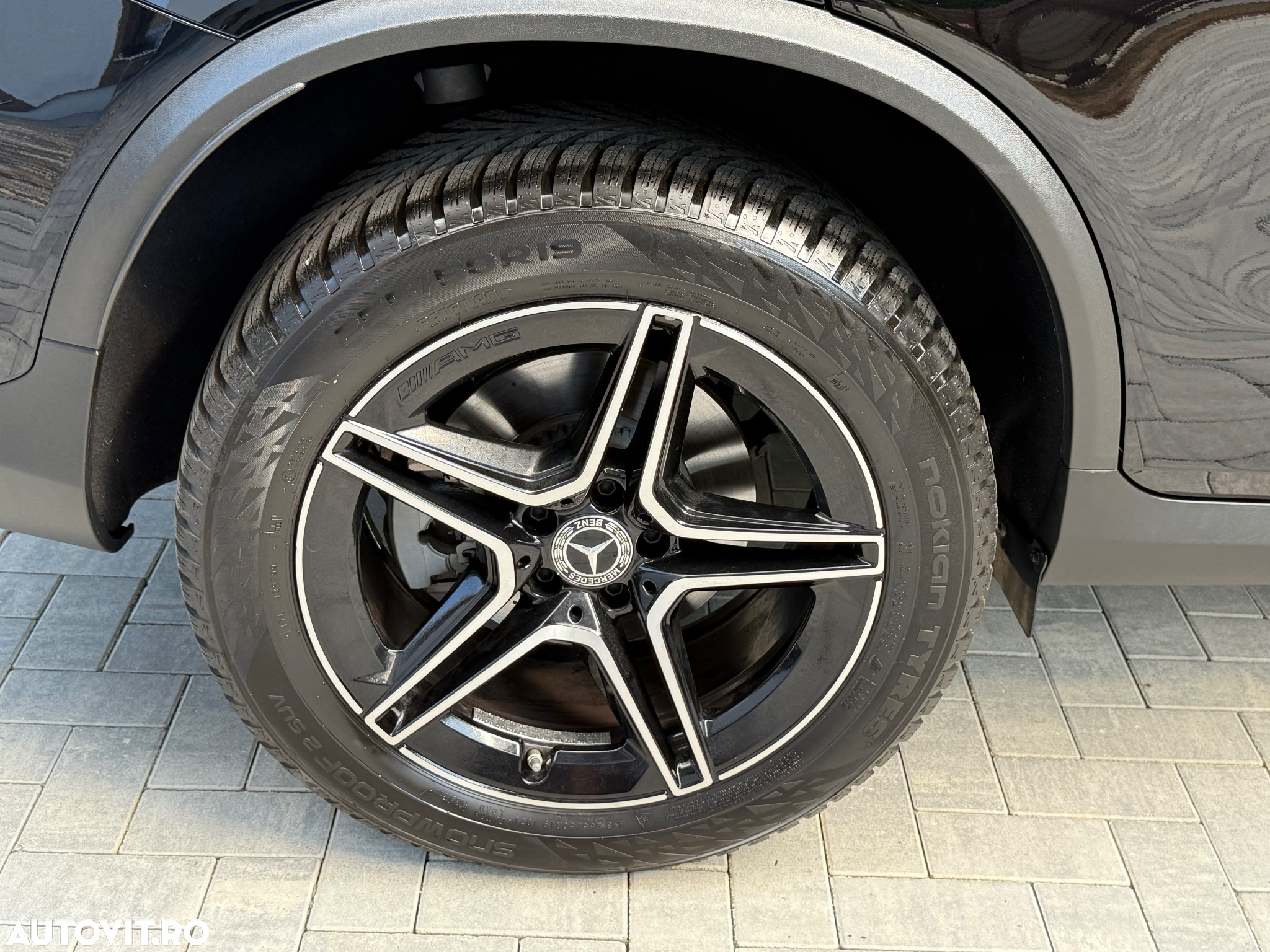 Mercedes-Benz GLC Coupe 300 e 4Matic 9G-TRONIC AMG Line - 20