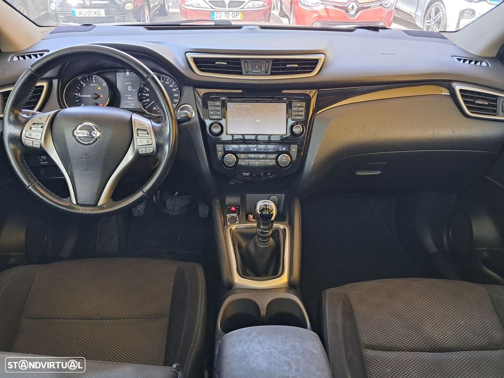 Nissan Qashqai 1.5 dCi 360 - 12