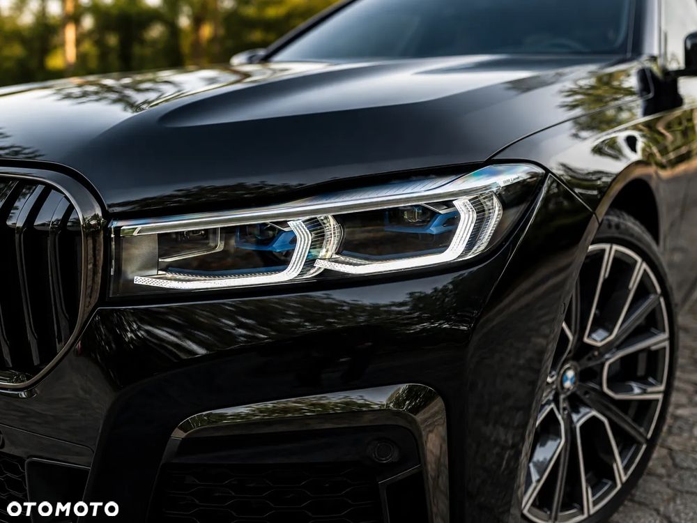 BMW Seria 7 750i xDrive - 2