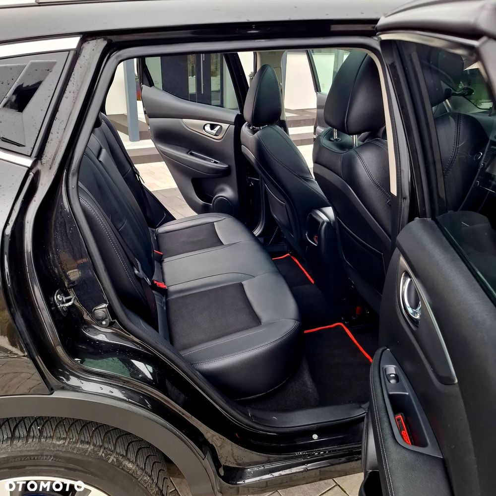 Nissan Qashqai 1.6 DIG-T N-Connecta - 28