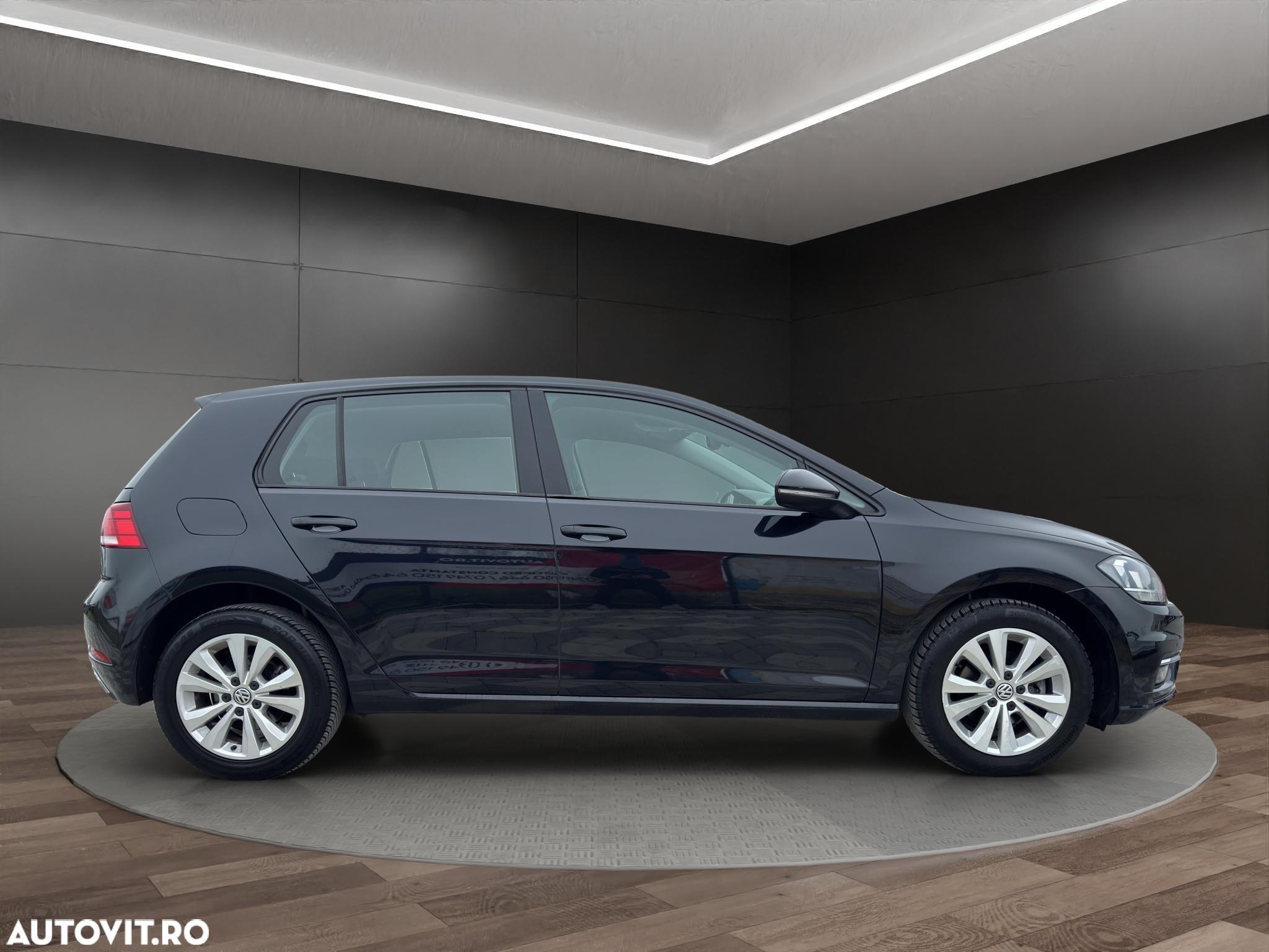 Volkswagen Golf 1.0 TSI (BlueMotion Technology) Comfortline - 14