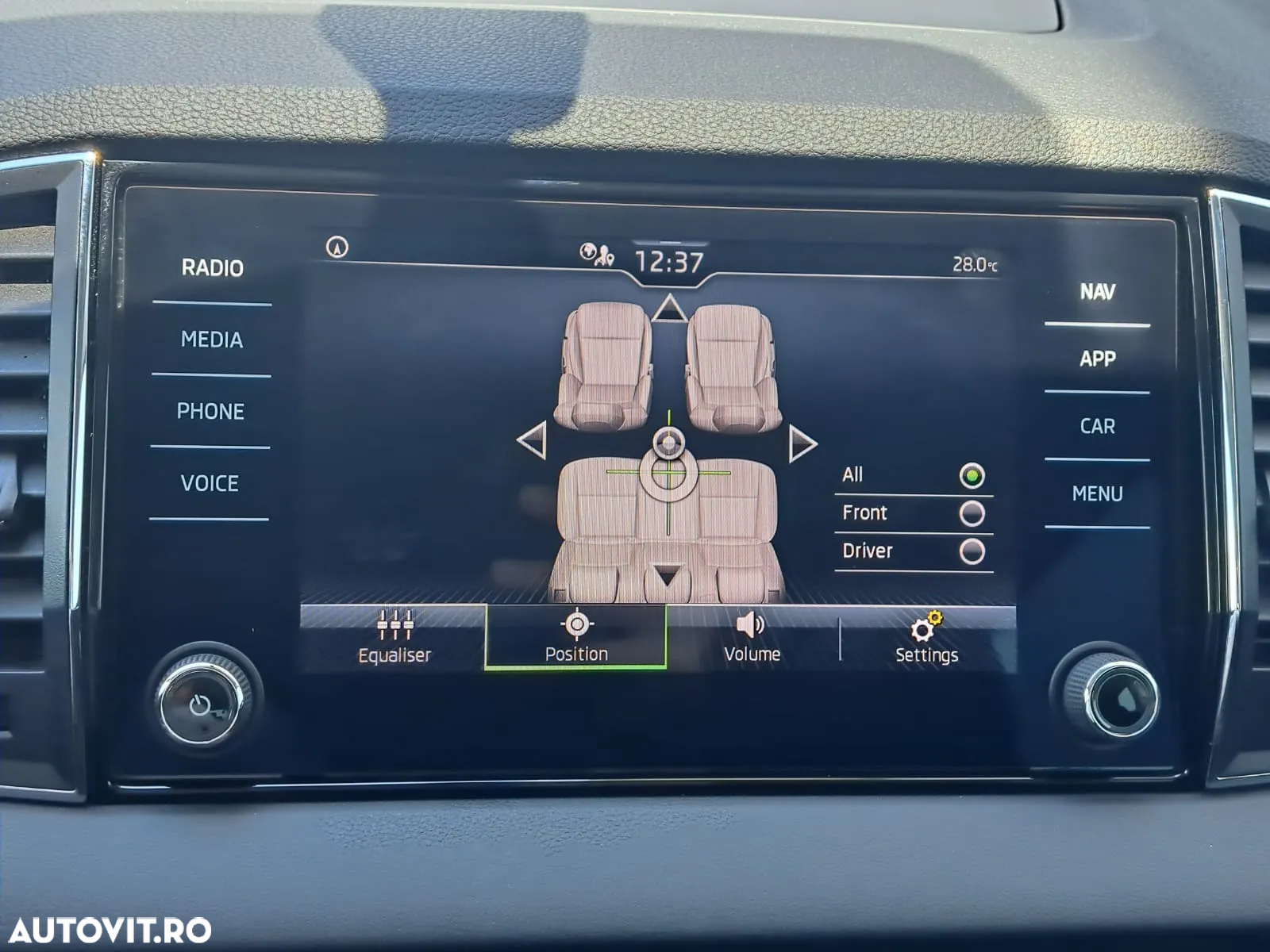 Skoda Karoq 1.5 TSI DSG Ambition - 14