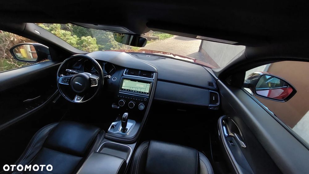 Jaguar E-Pace D150 AWD R-Dynamic S - 18