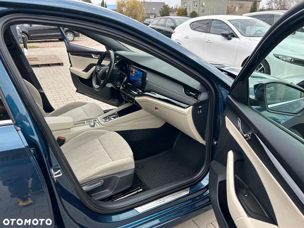 Skoda Octavia 2.0 TDI DSG Premium Edition - 24