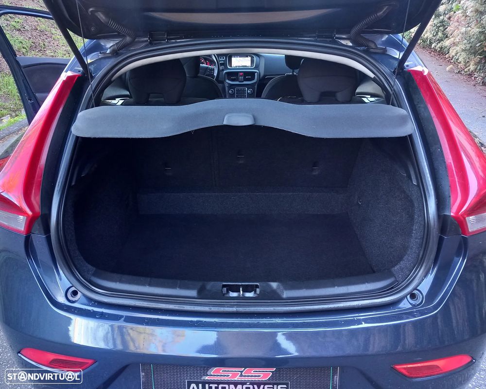 Volvo V40 D2 Summum - 25