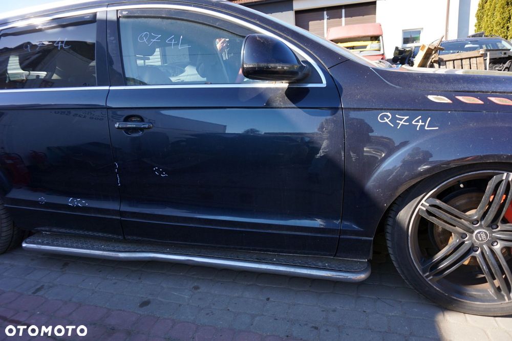 DRZWI PRZEDNIE PRAWE Q7 4L LIFT LZ5Q  CZARNY AUDI 2009-2015 - 4