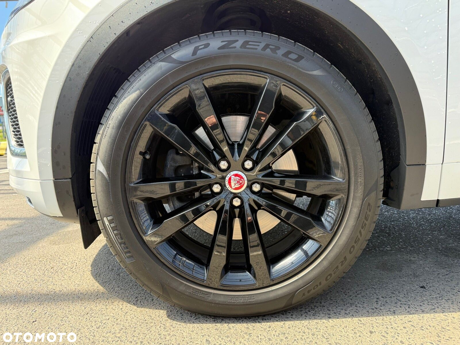 Jaguar E-Pace - 9