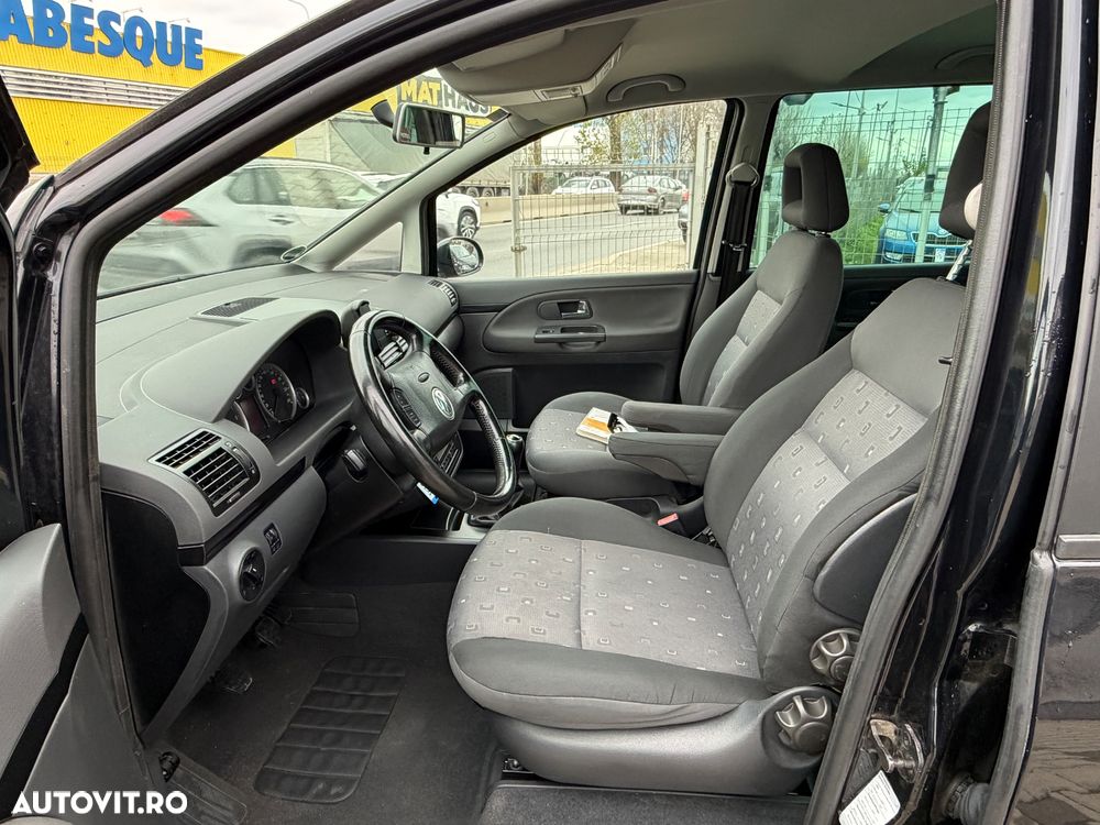 Volkswagen Sharan 2.0 TDI DPF BlueMotion Comfortline - 18