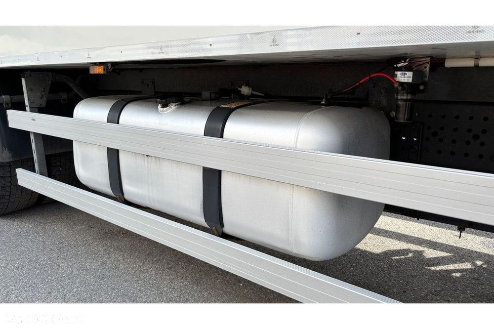 Mercedes-Benz Actros 1835 4x2 SIDE OPENING + CARRIER SUPRA 1150 Mt - 8