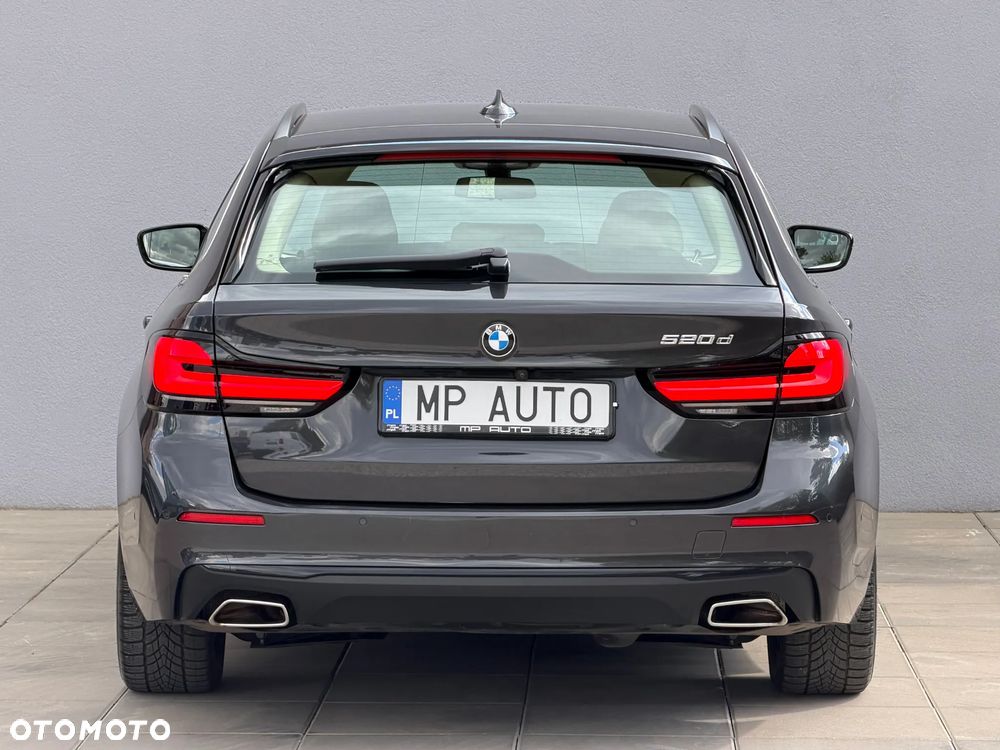 BMW Seria 5 520d mHEV - 5