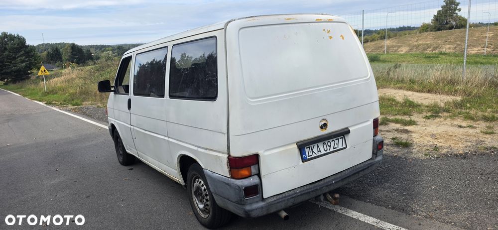 Volkswagen Caravelle - 4