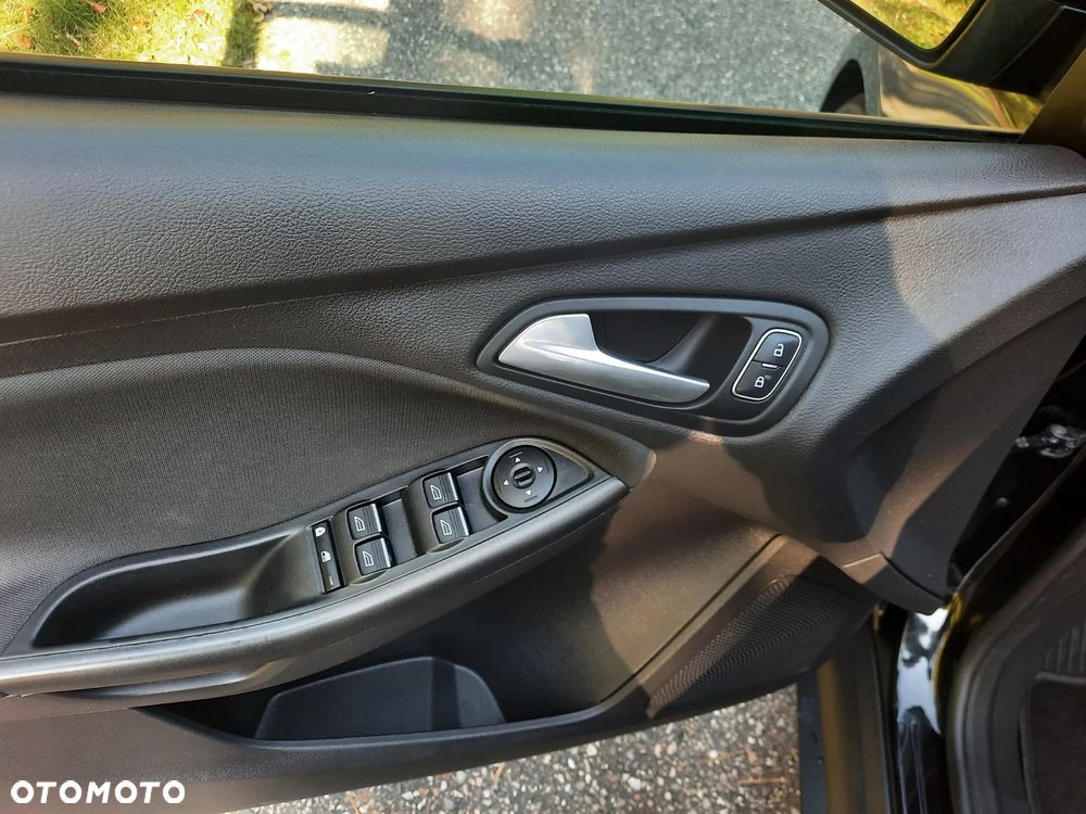 Ford Focus - 22