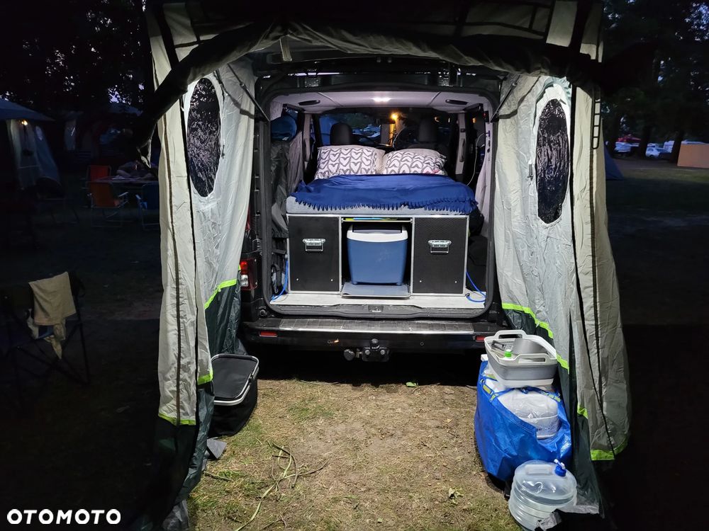 Opel Vivaro - 9