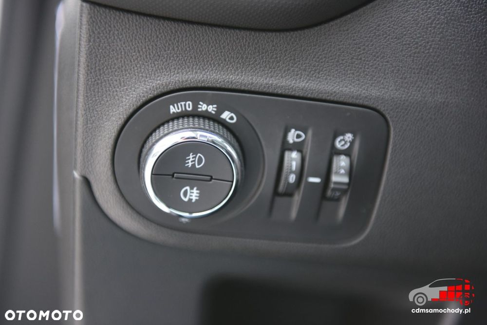 Opel Crossland X - 32