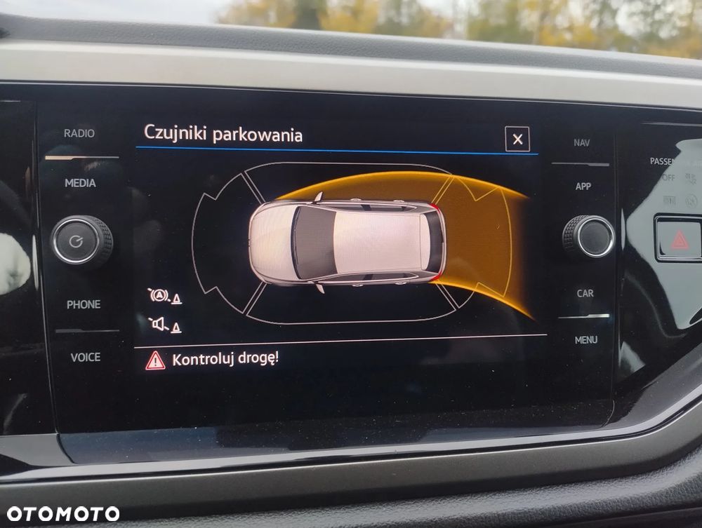 Volkswagen Polo 1.0 TSI Highline DSG - 23