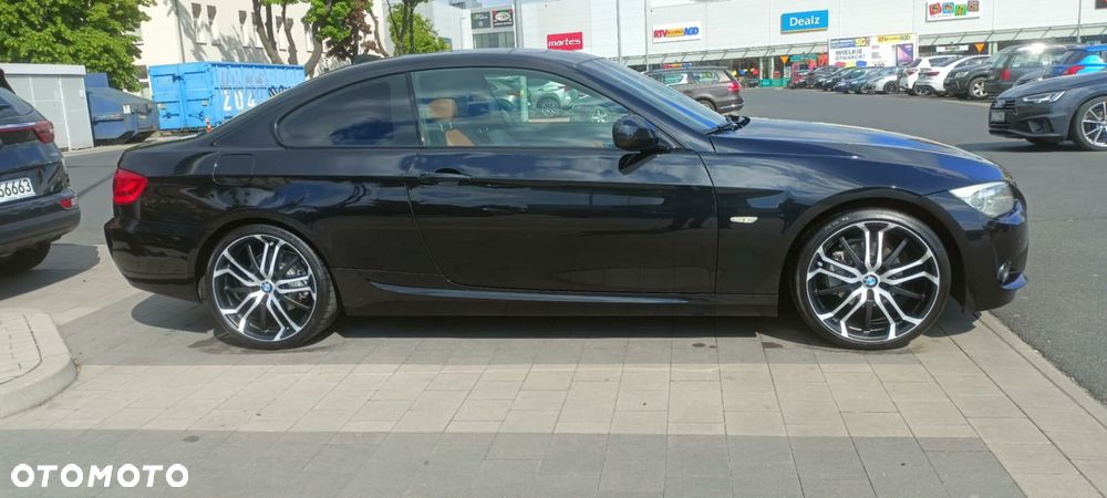 BMW Seria 3 320i Edition Exclusive - 7