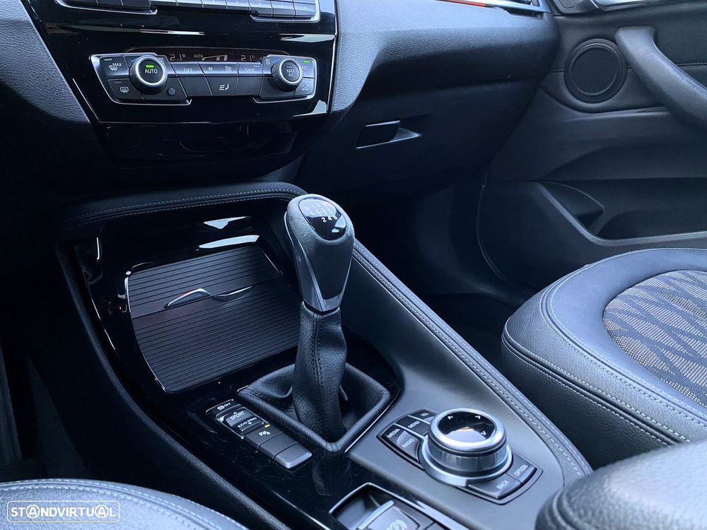 BMW X1 16 d sDrive Line xLine - 22