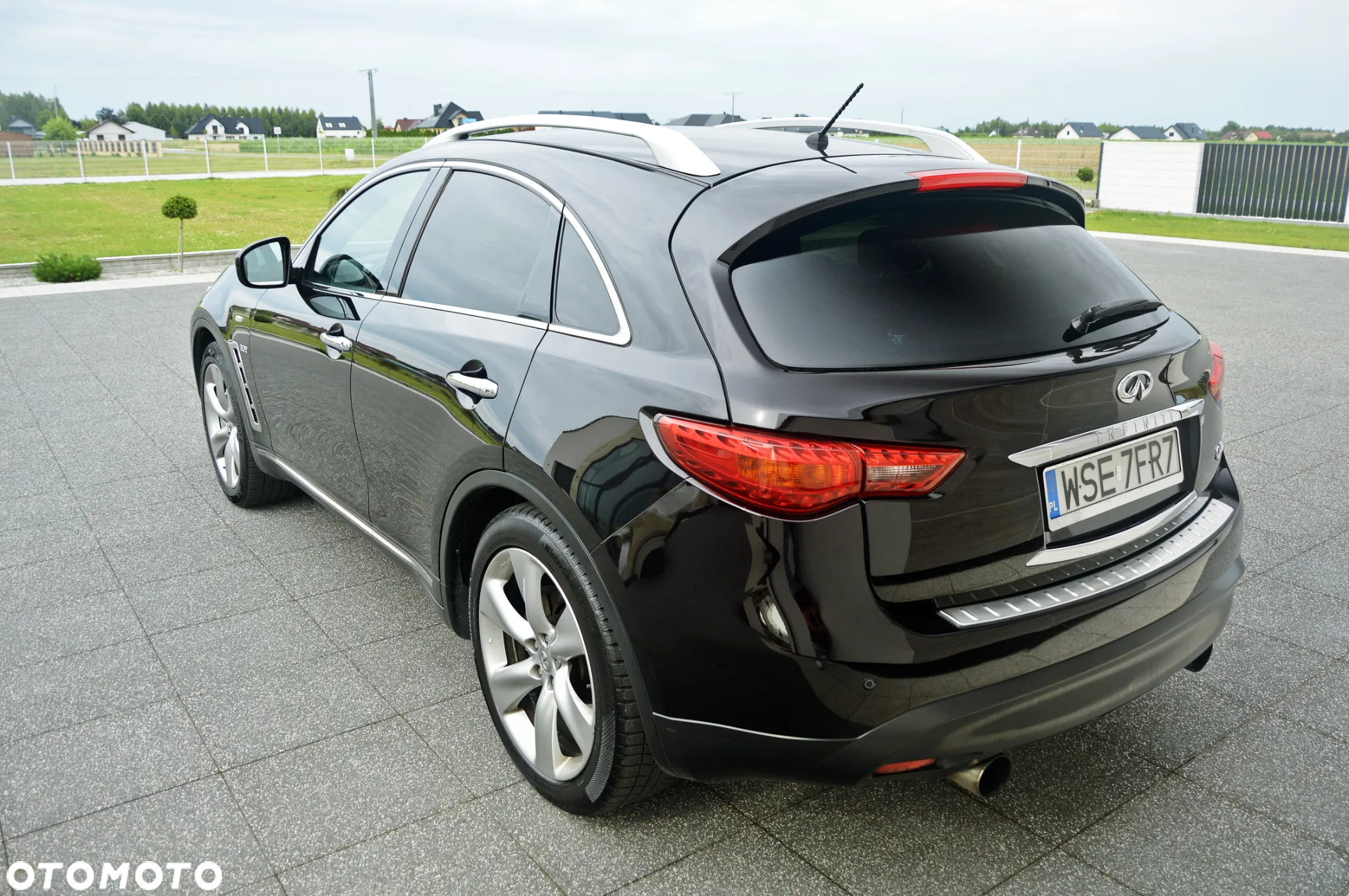 Infiniti QX70 3.0d S Premium - 11