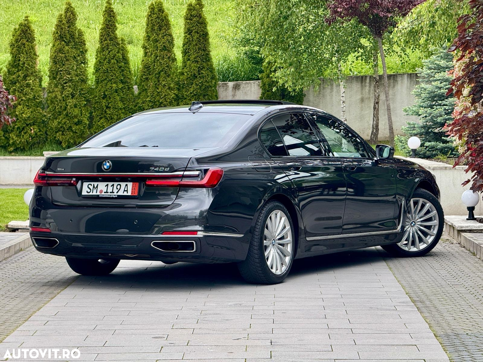 BMW Seria 7 740d xDrive MHEV - 16