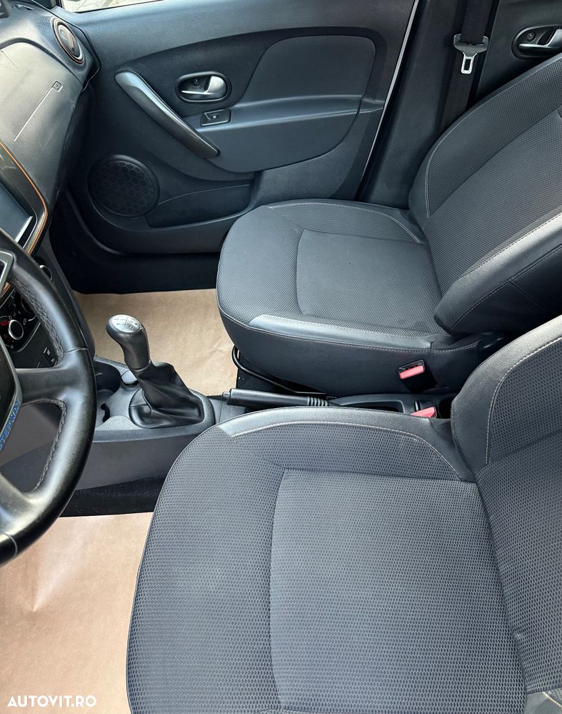 Dacia Sandero Stepway TCe 100 Prestige - 35