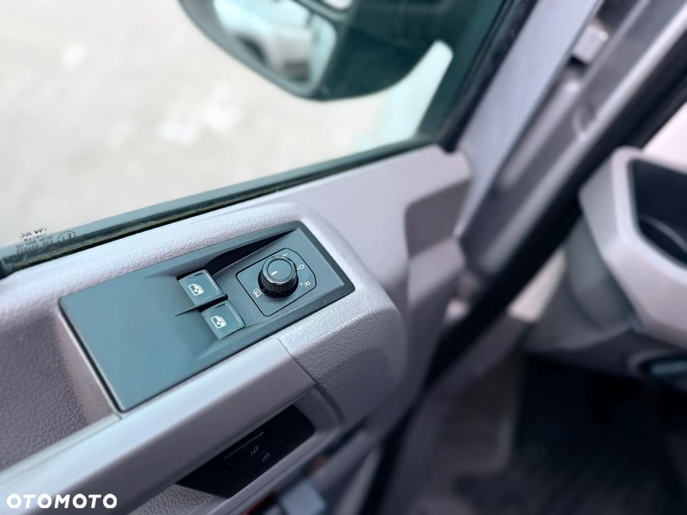 Volkswagen Crafter - 12