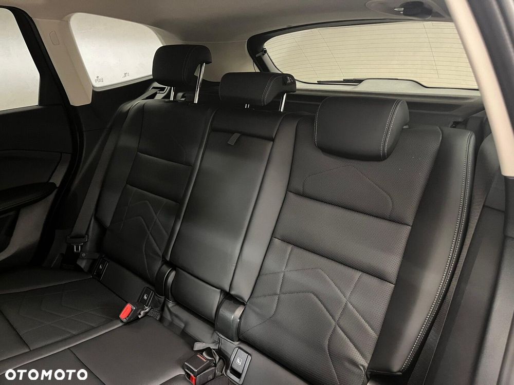 BMW X1 xDrive20d mHEV - 28