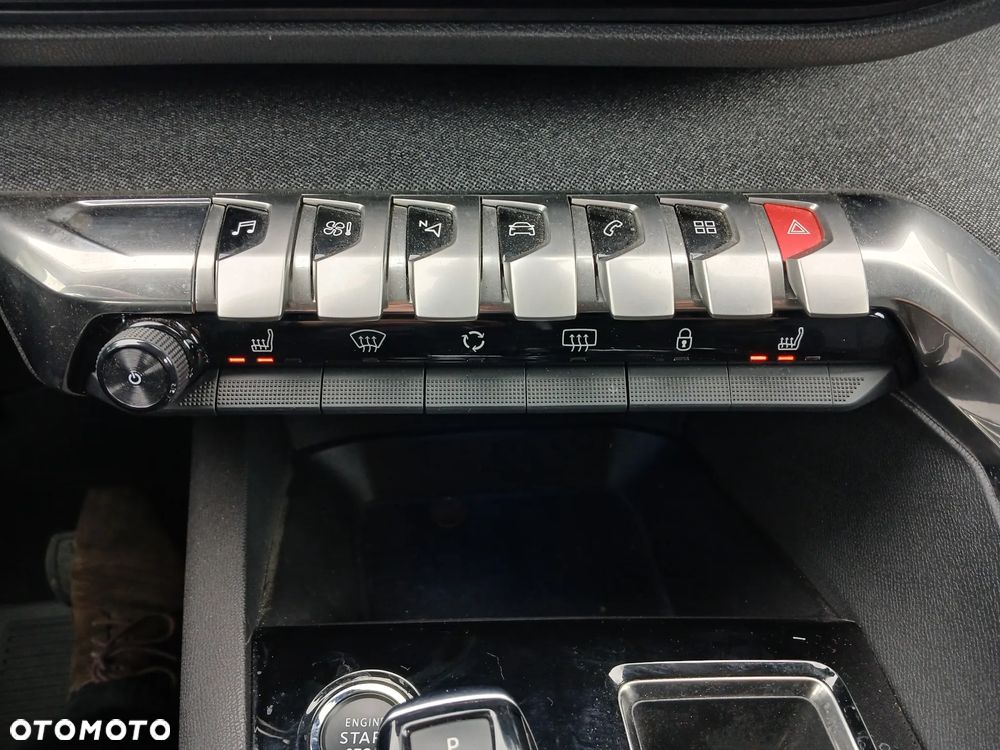 Peugeot 3008 1.5 BlueHDi Allure Pack S&S EAT8 - 15