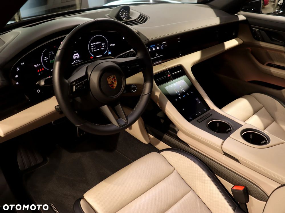 Porsche Taycan 105kWh 4 Performance Plus - 15