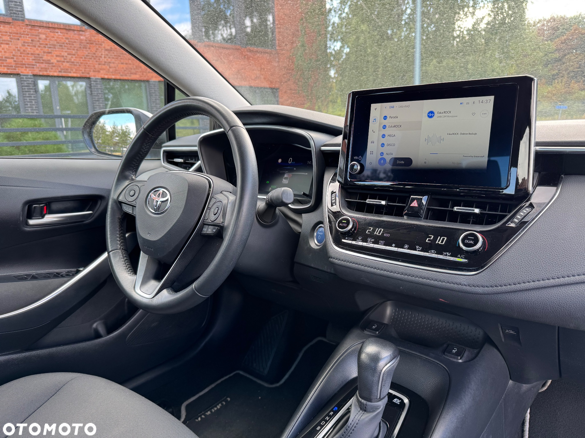 Toyota Corolla - 5