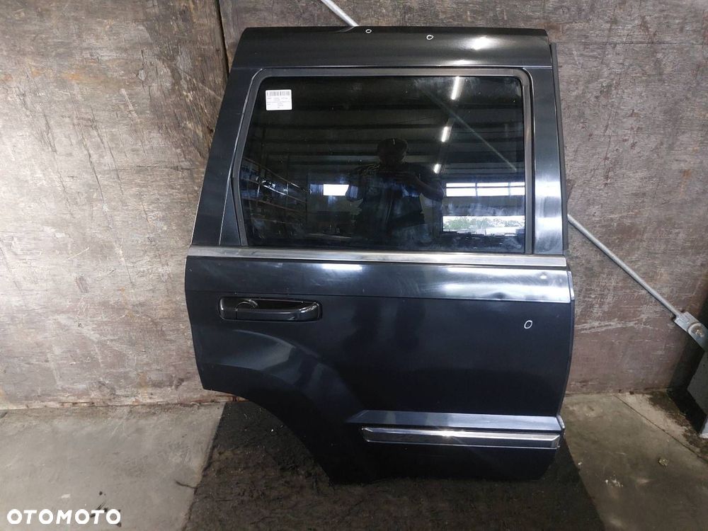 DRZWI KOMPLETNE PRAWY TYŁ JEEP GRAND CHEROKEE WK PSW-DARKCARBON PEARL COAT - 1