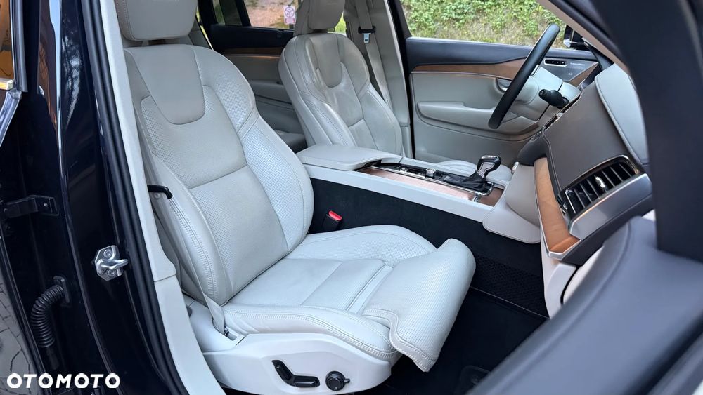 Volvo XC 90 D5 AWD Inscription 7os - 11