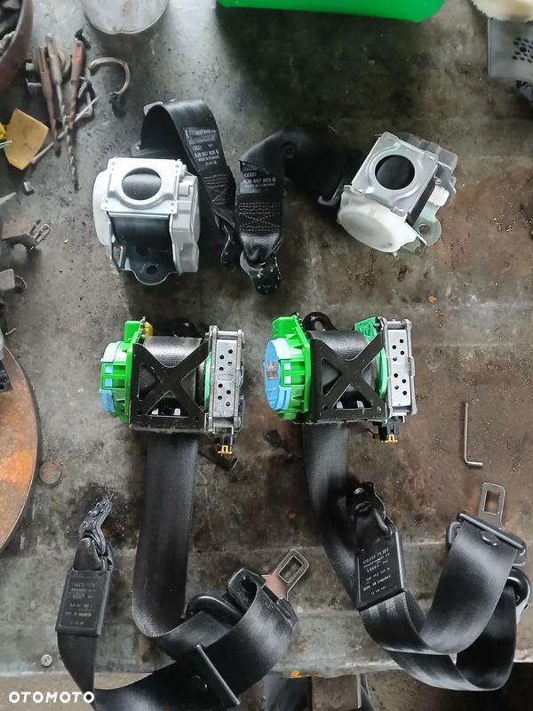 Pas Audi TT  8J8 857 705-6