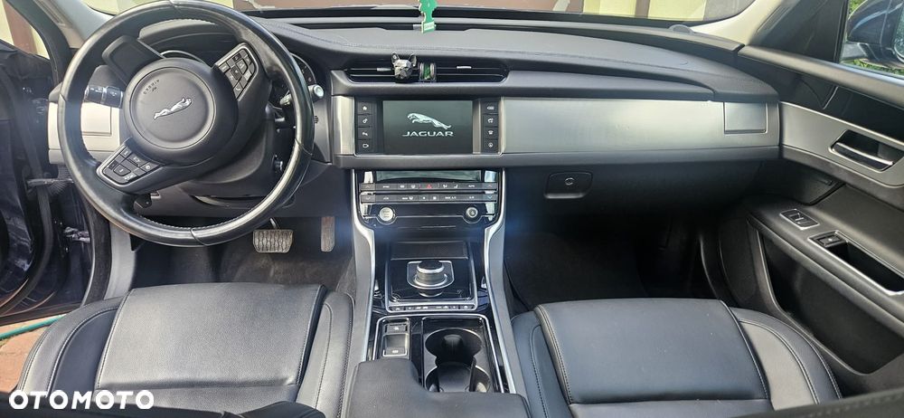 Jaguar XF 3.0 V6 AWD Prestige - 6