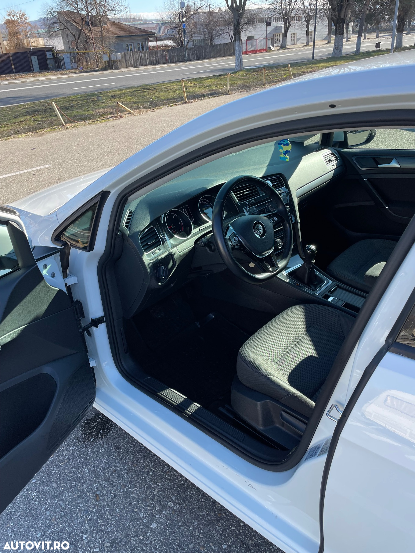 Volkswagen Golf 1.6 TDI Comfortline - 8