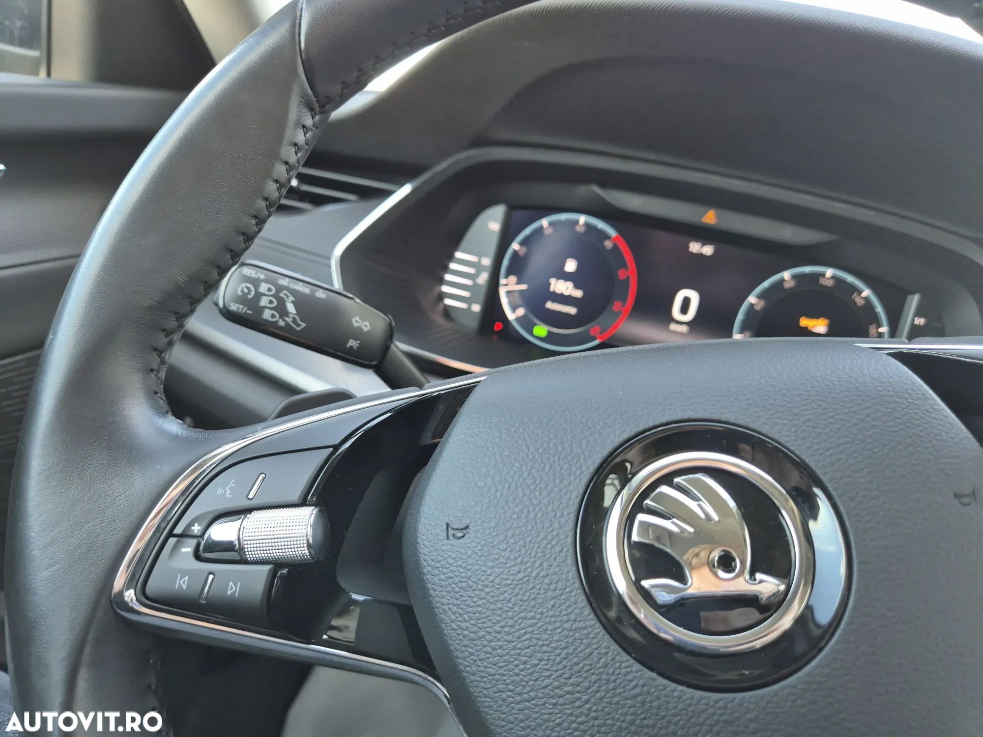 Skoda Octavia Combi 2.0 TDI DSG Ambition - 17