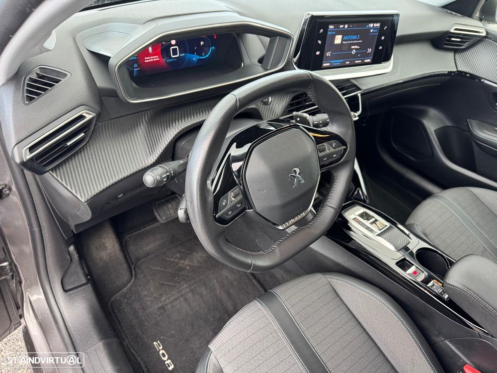 Peugeot 208 1.2 PureTech Allure EAT8 - 14