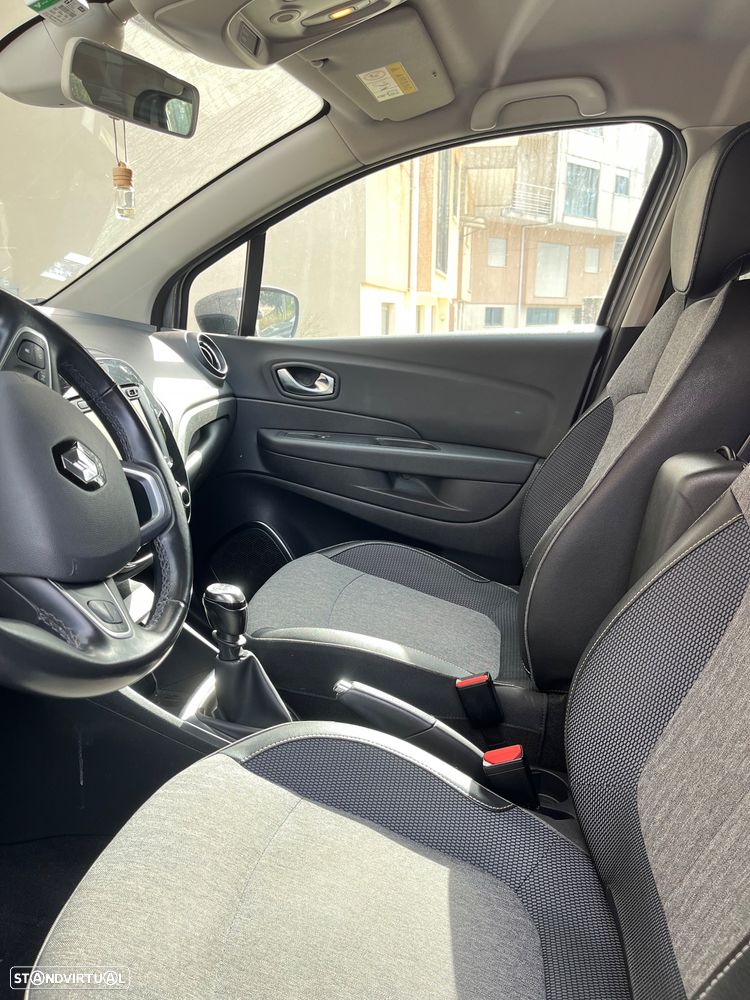 Renault Captur 1.5 dCi Exclusive - 13