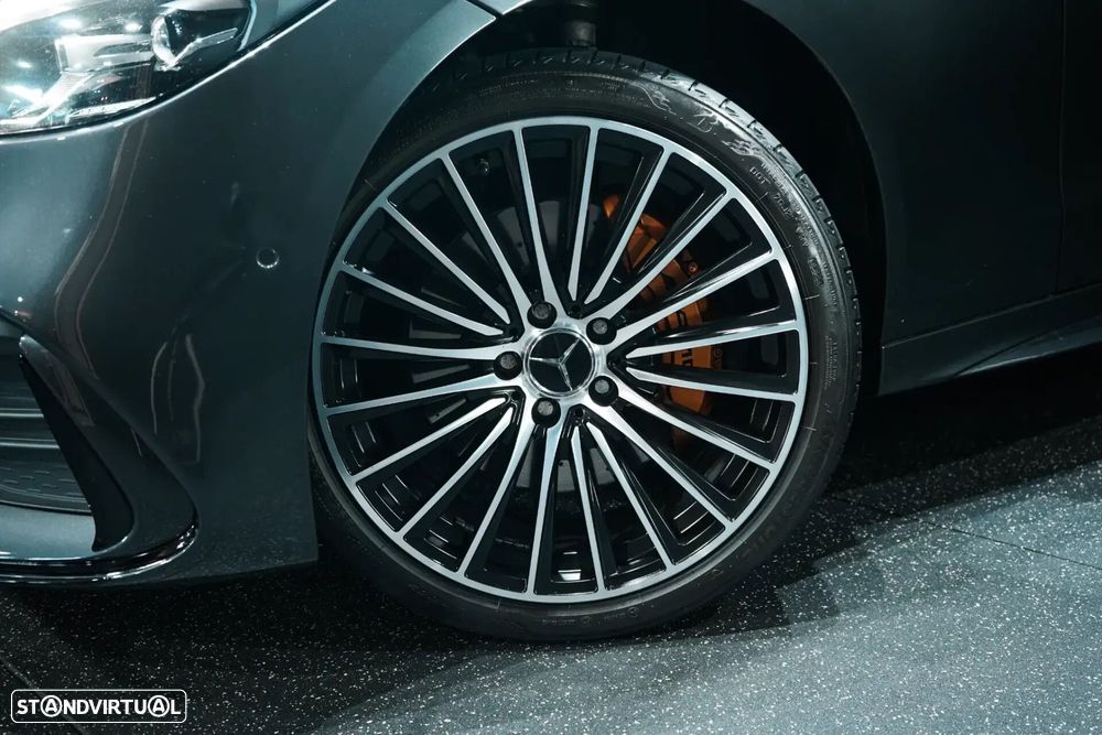 Mercedes-Benz C 300 e AMG Line - 8