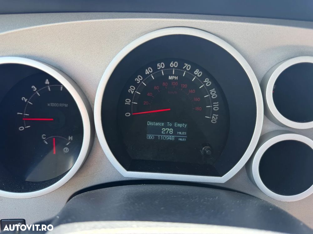 Toyota Tundra - 12