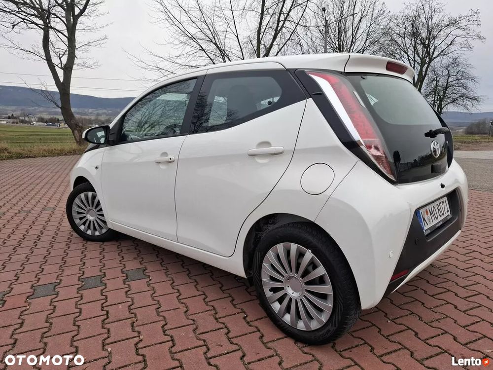 Toyota Yaris 1.33 VVT-i Edition - 35